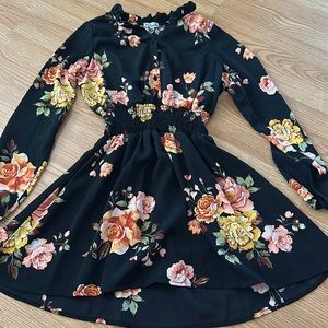 Floral Black Dress / Long Sleeve / Size S / Never Worn